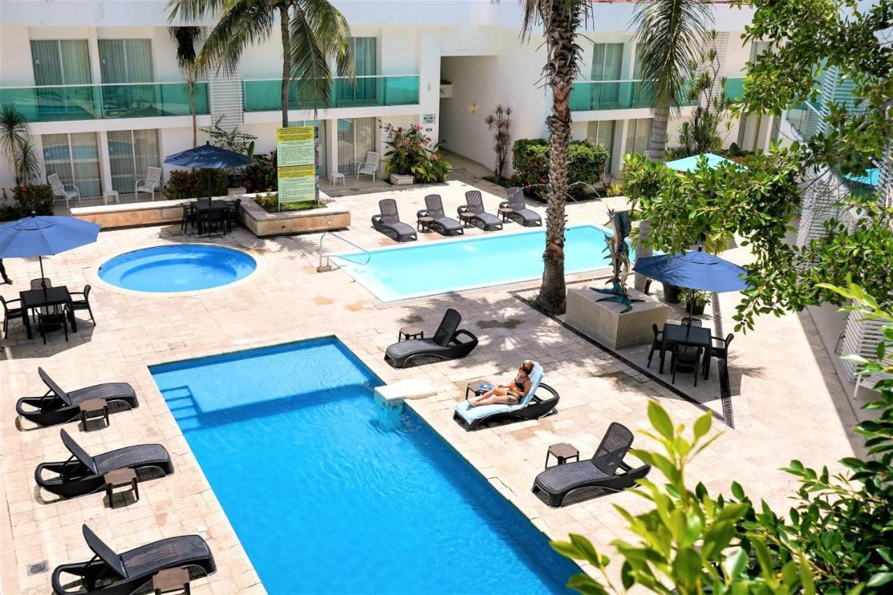 Hotel Los Cocos Четумаль Экстерьер фото